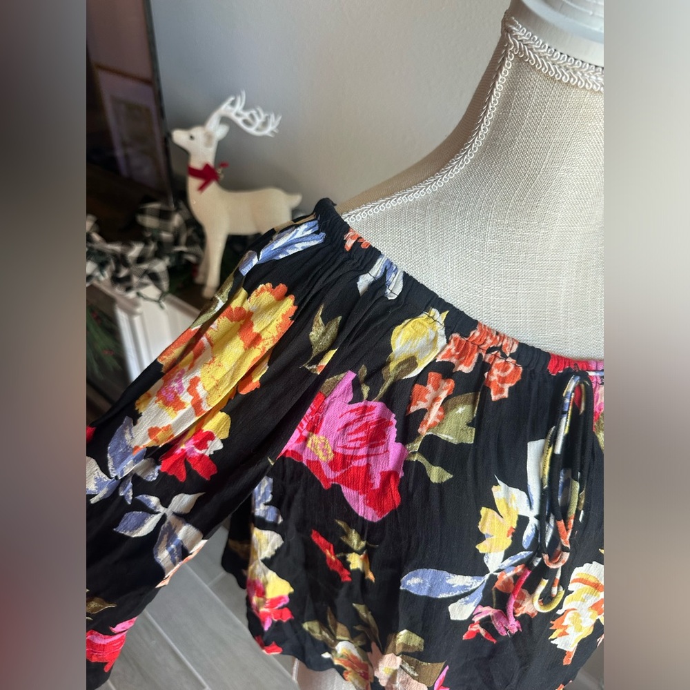 Billabong Black Multi Color Floral Blouse - Size L - Picture 2 of 2